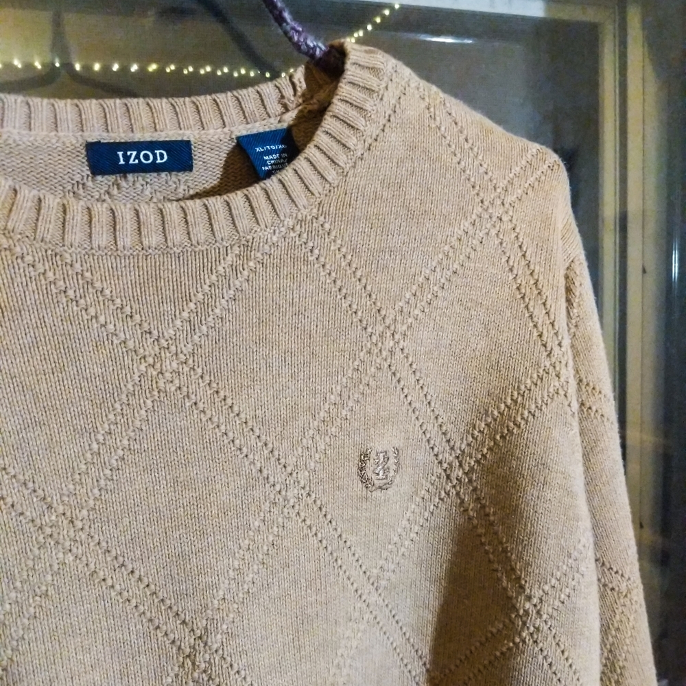 IZOD Tan Sweater - XL